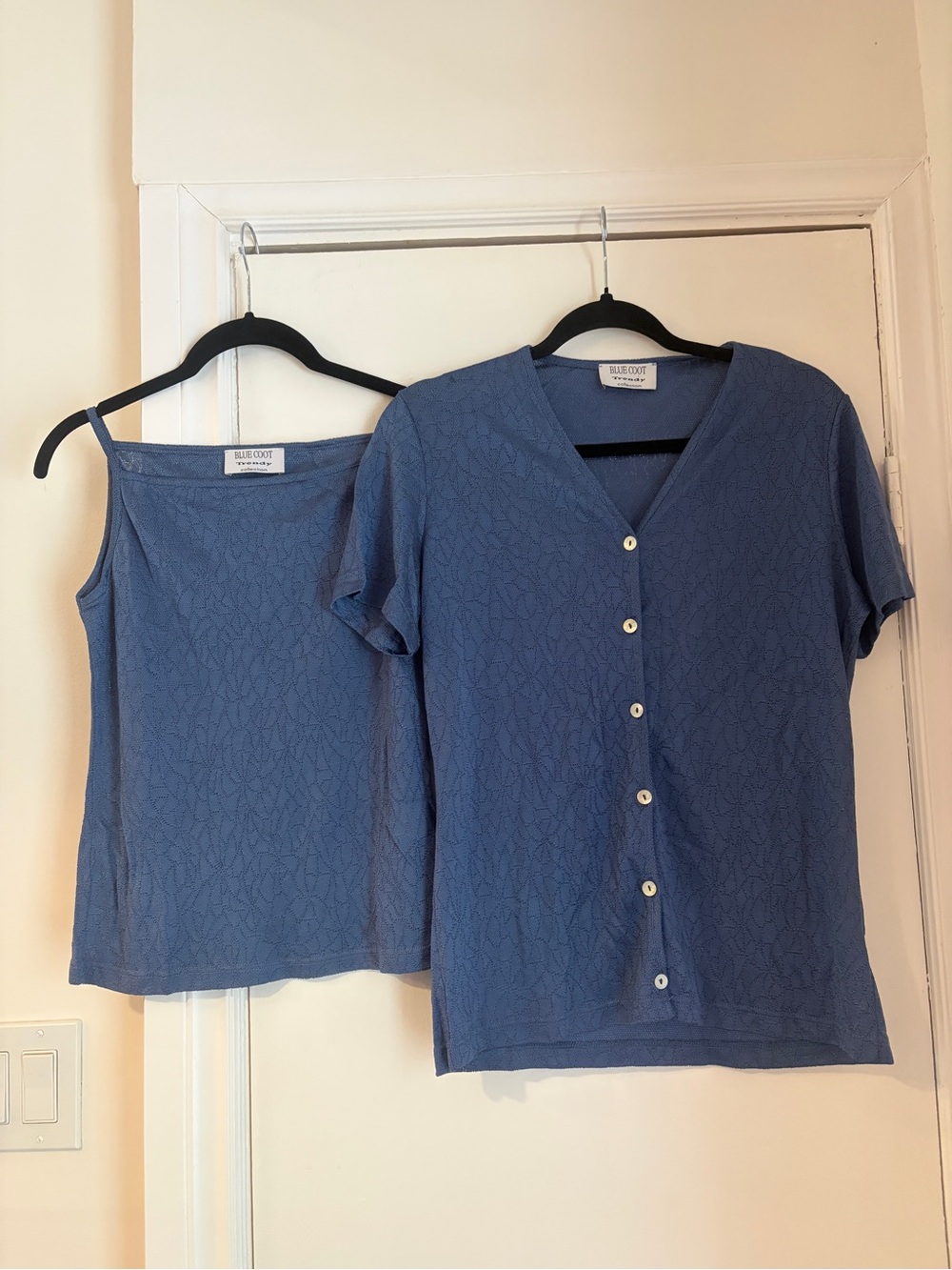 Blue Two-Piece Textured Knit Tank & button up short sleeve Top cardigan